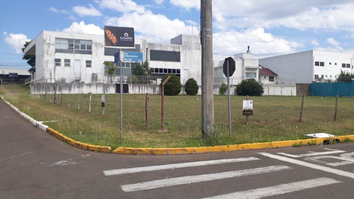 Terreno com 525,00 m² de área terreno, em Canoas