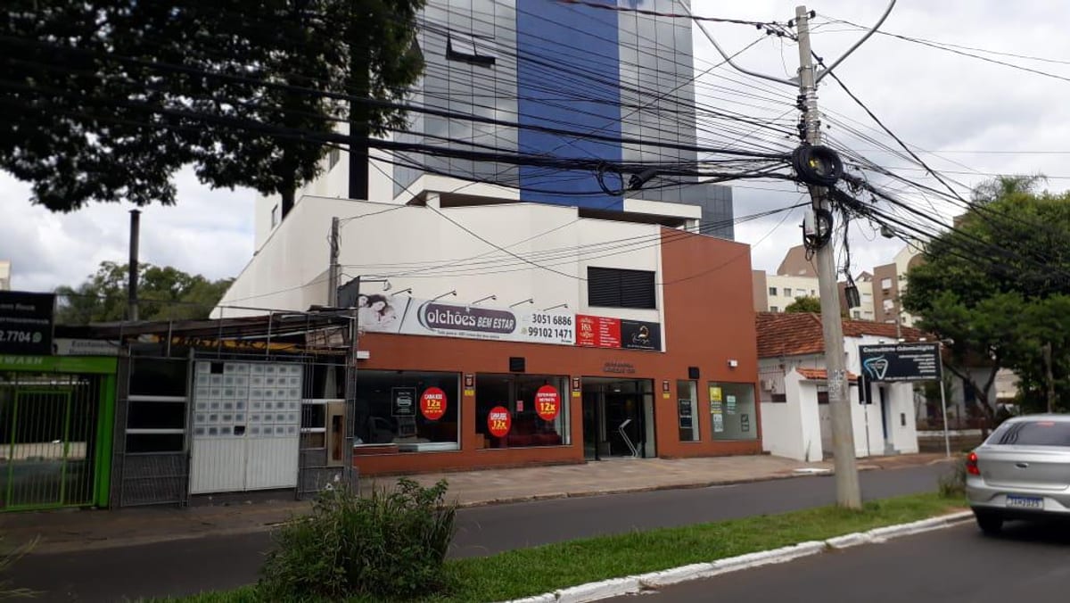 Sala Comercial com 33,00 m² privativos, em Canoas - Centro Comercial Barcelos